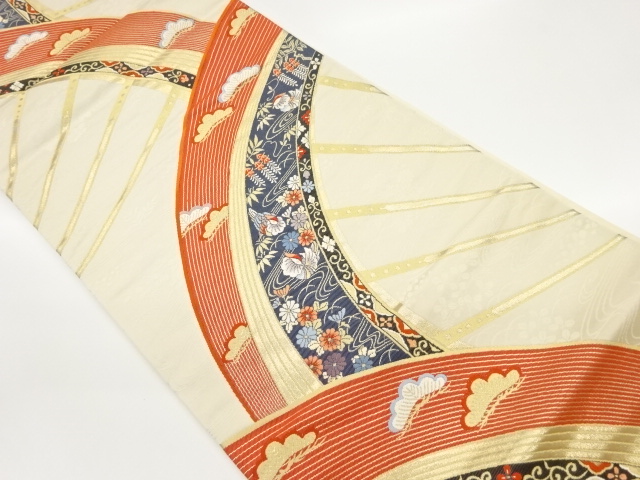 片輪車に鴛鴦・松・花々模様織出し袋帯